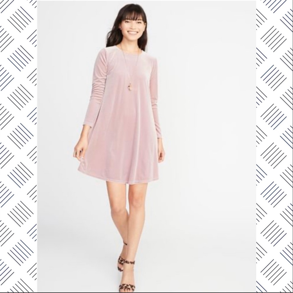 NWOT Blush pink velvet swing dress